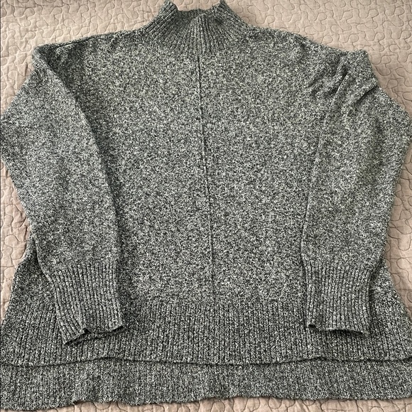Tahari Sweaters - Tahari Gray Turtleneck Soft Sweater